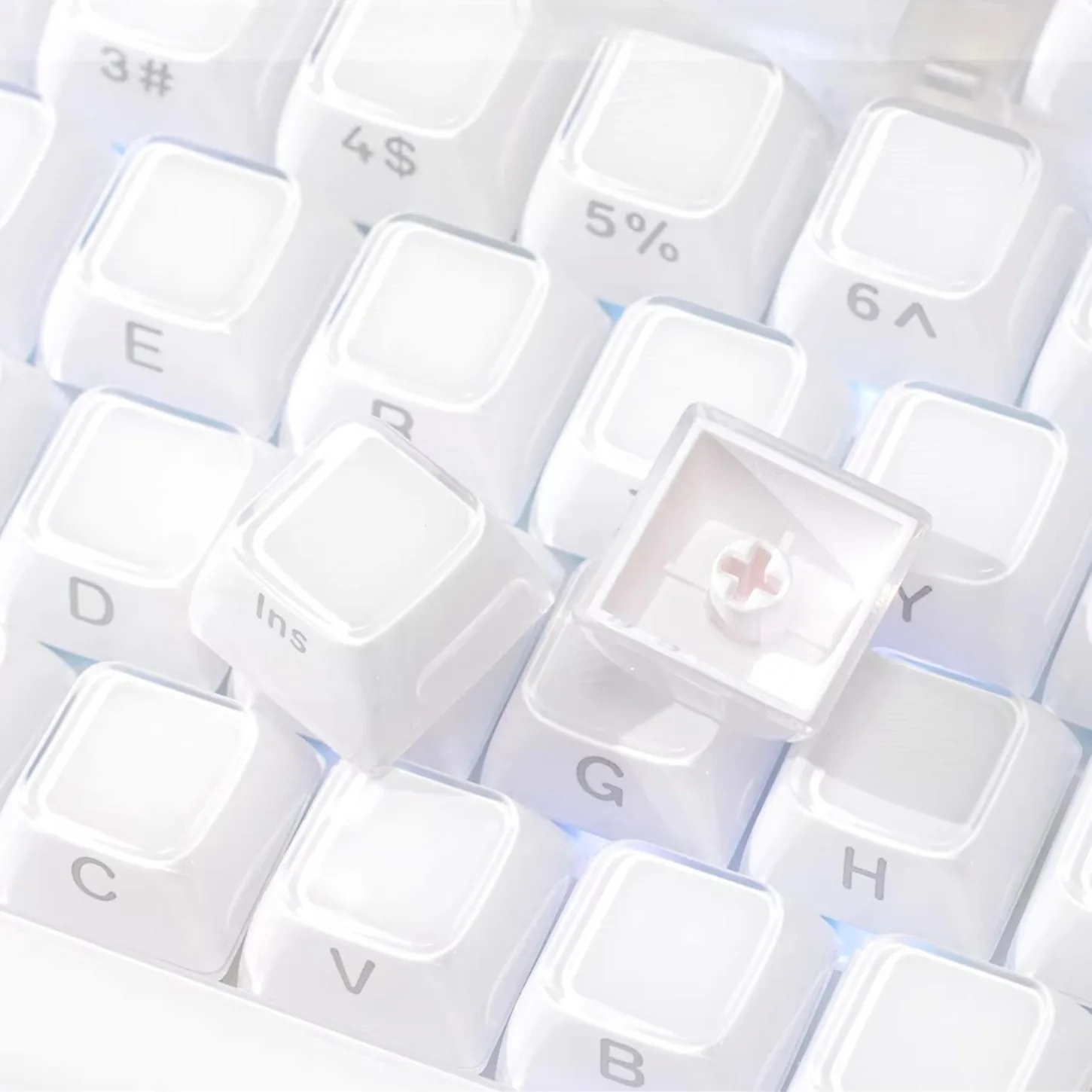 OEM Crystal Snow White Side Engraved Key Cap Kit PC 135 Key Suitable for 68/75/84/87/108 Mechanical Keyboard