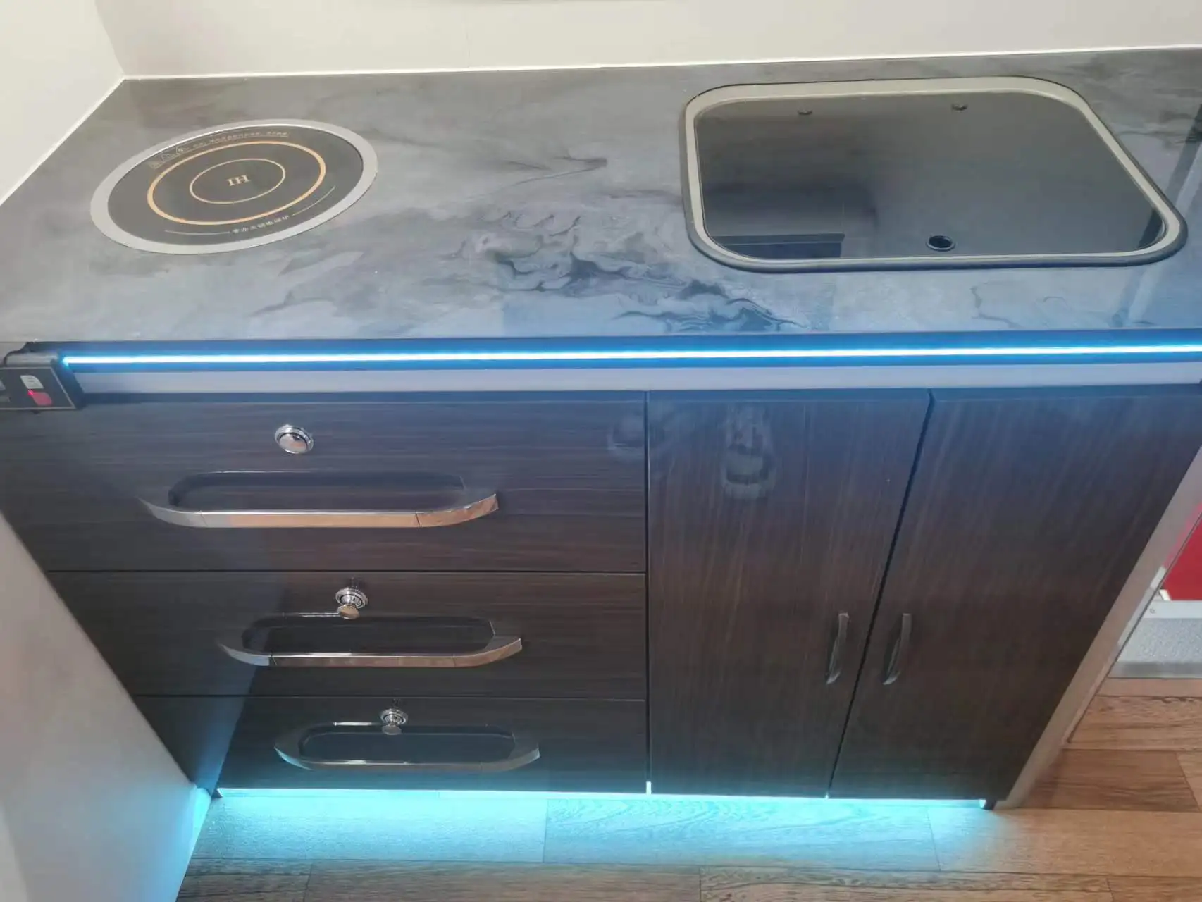 Luxury High Gloss Aluminum Profile Waterproof Kitchen Cabinets Furniture Aluminium for Rv Composite caravan Cabinets