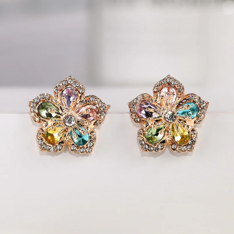 Korean Sweet Flower Shiny Zircon Stud Earrings For Women Temperament Geometric Daisy Tulip Flower Ear Studs Elegant Jewelry Gift