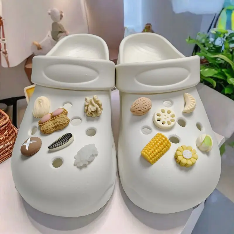 Intero Set vendita calda fai da te foro scarpe Charms dado simulazione cibo accessori per giochi Designer qualità giardino scarpa decorazione