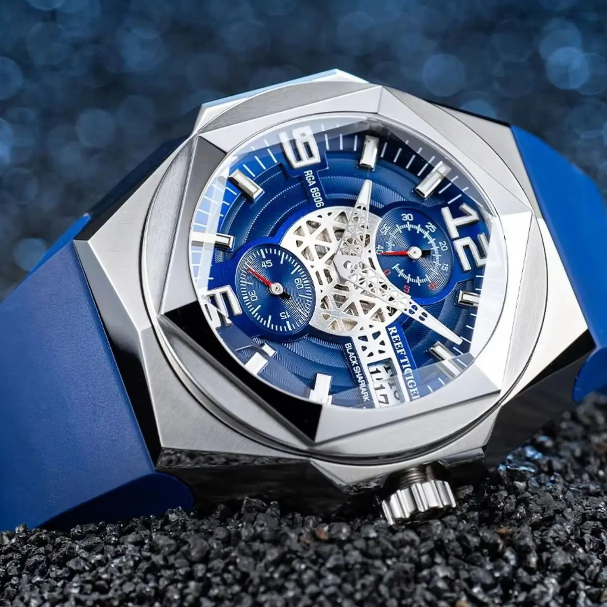 Reef Tiger Men Automatic Watch 43mmVMechanical Wristwatch 50M Waterproof Luminous Sapphire Mirror Tower Crane Dial Week Date