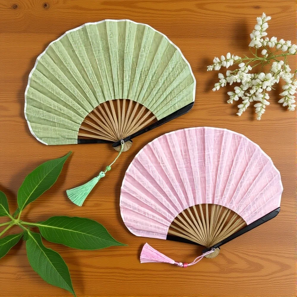 Japanese Style Folding Fans Retro Shell Shaped Fan Silk Cloth Bamboo Fans Solid Color Curved Fanbone with Pendant Craft Fans