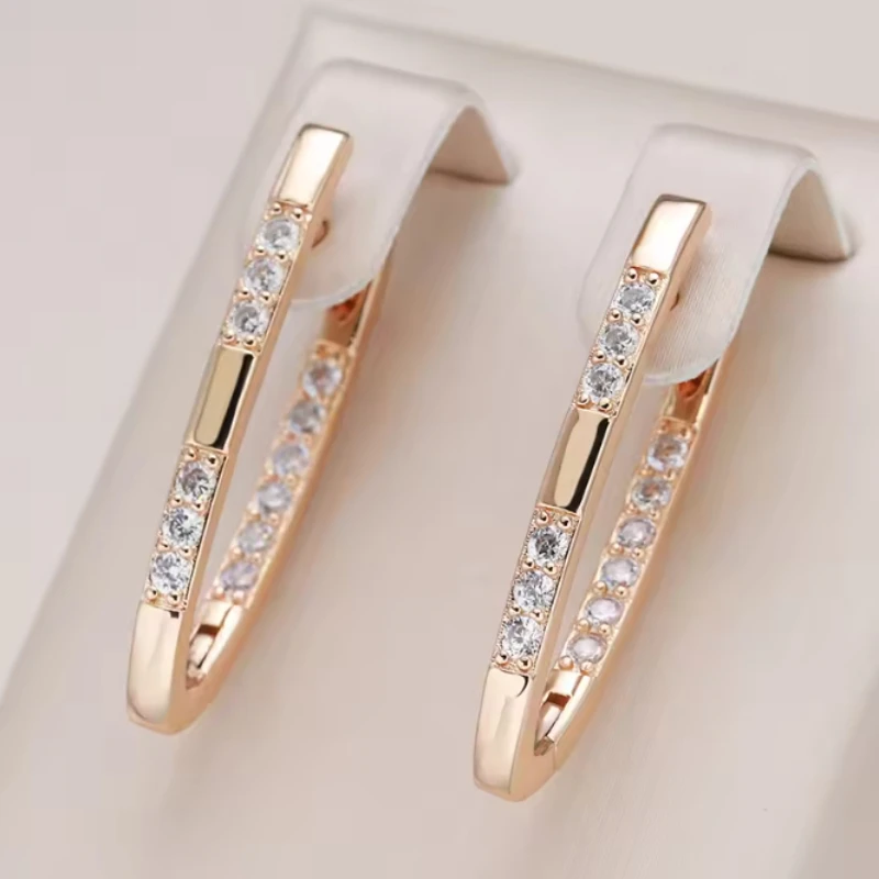 New Sparkling Zircon Geometric Pendant Earrings, A Fashionable Jewelry Gift Suitable for Women's Daily Wear