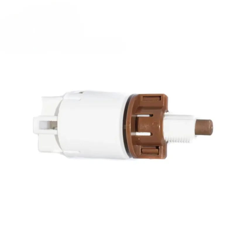 8434069025 SKTOO автомобильный переключатель стоп-сигнала для Citroen Fiat Opel Peugeot Suzuki Toyota Vauxhall OEM 3774075H10000 4710280 4534.54