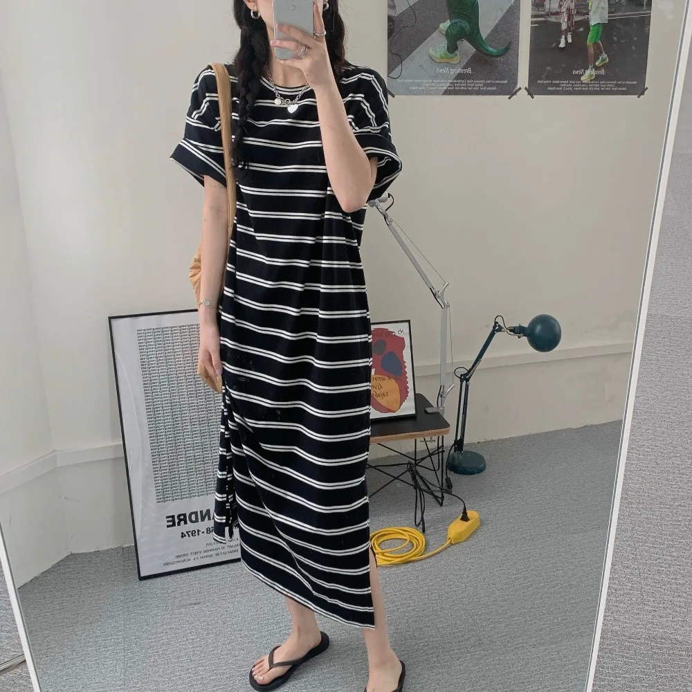 2025 Summer Korean Striped T-shirt Dress for Women with Versatile Design Loose Fit Slimming and Casual Long Dresses