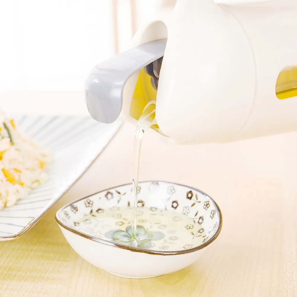 Gravity-Activated Auto-Close Oil Dispenser Borosilicate Glass Body PP Cap Mess-Free Pouring Olive Vinegar Bottle 20.5x7cm