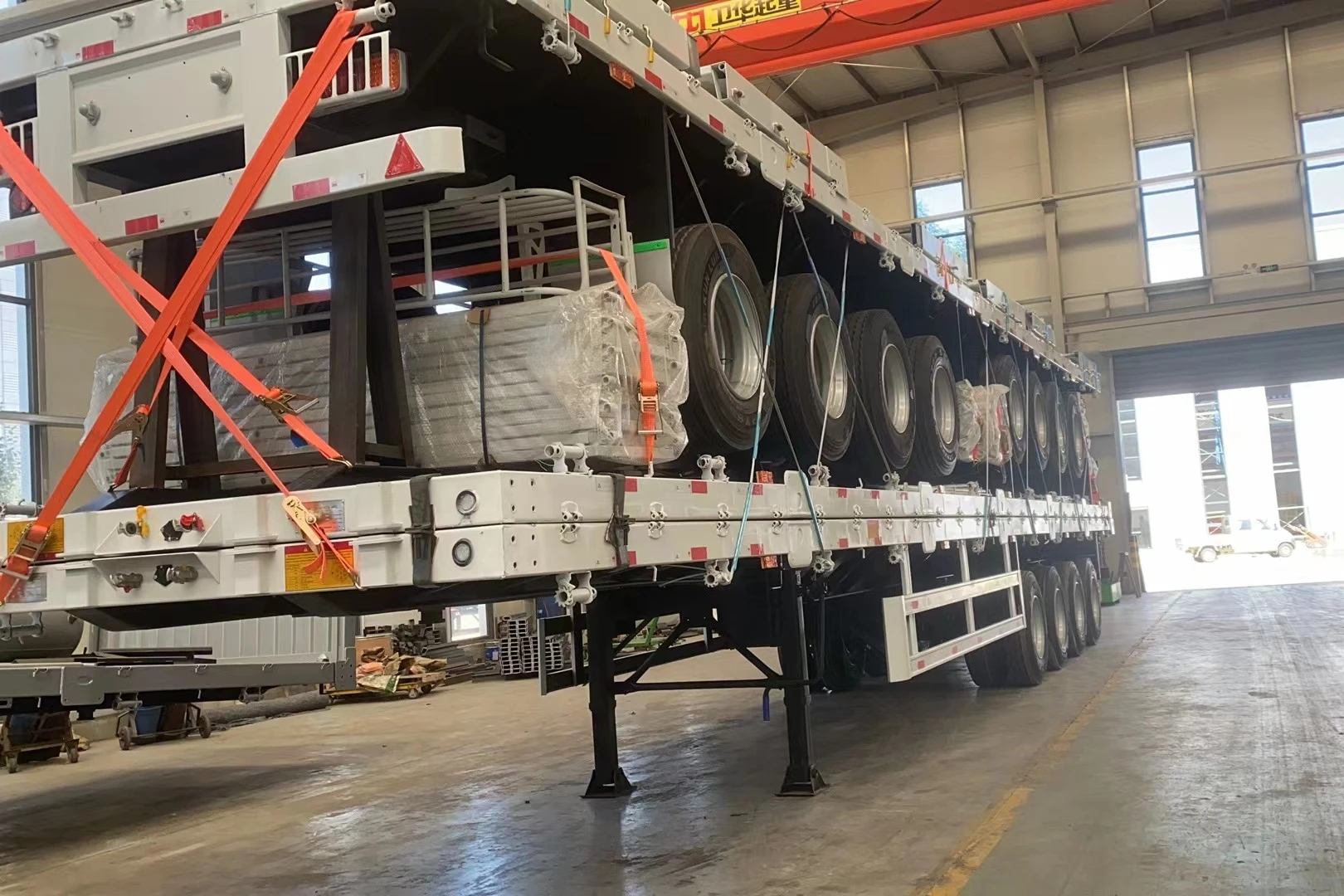 JKG Factory مخصص 40T أفضل بائع سرير مسطح شبه مقطورة 3 محاور للحاوية شبه مقطورة للحاوية #5