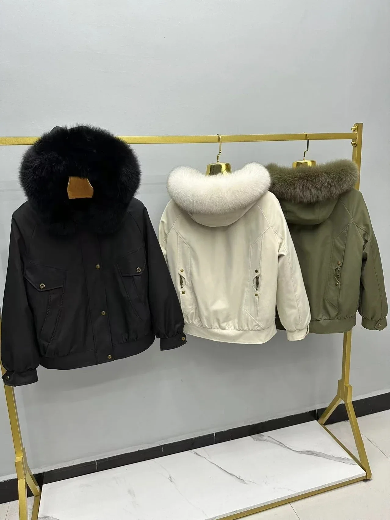 Kurze Parkas Korea Mode Frauen Elegante Fuchs Pelz Kragen Mit Kapuze Wadded Jacke Abnehmbare Rex Kaninchen Haar Liner Warme Mantel