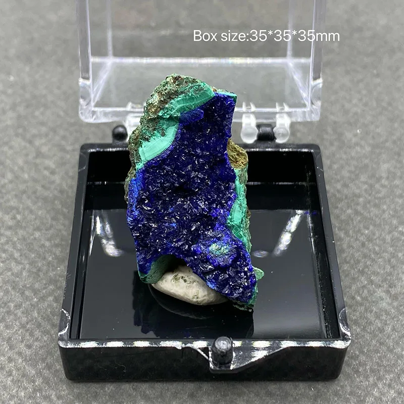 

Natural beautiful Azurite and Malachite symbiotic mineral specimen crystal Stones and crystals Healing crystal Box:35mm