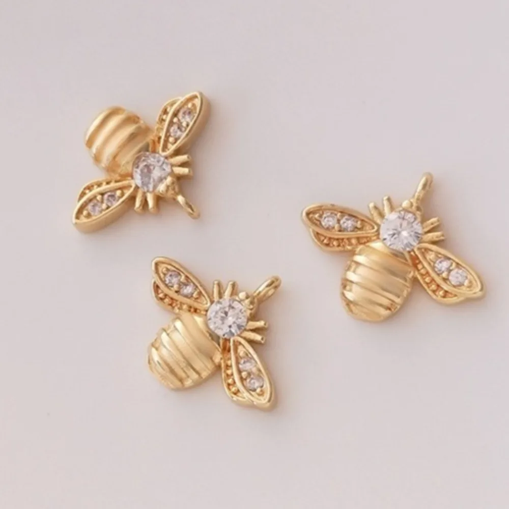 

1Pcs Copper Charms 14K Gold Color Inlaid Zircon Bee Pendant Necklace Bracelet Pendant DIY Handmade Jewelry Handmade Accessories