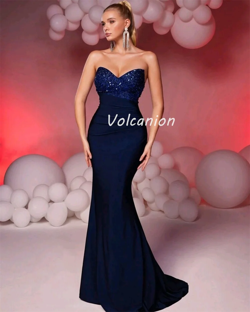 カスタマイズされたモダンなスタイルのエレガントなシャルムーズビーズラインストーンマーメイド恋人ロングドレスオーダーメイドオケージョンドレスファッション