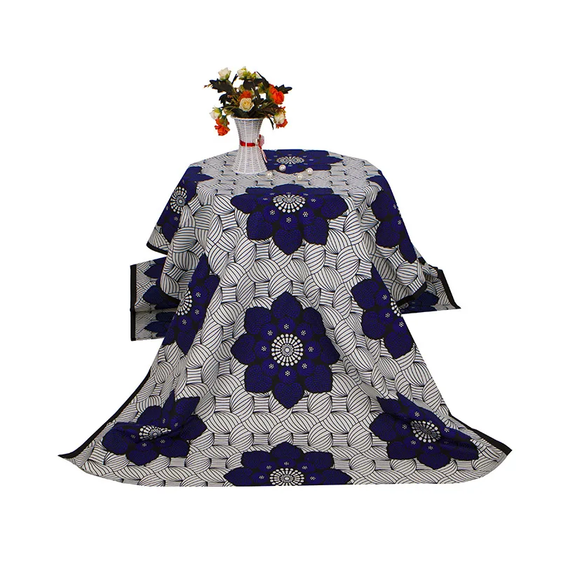 Tissu Ankara à imprimé floral bleu pour robe, matériau en polyester africain, fond blanc