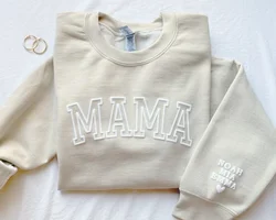 Personalized Mama Sweatshirt with Kid Names on Sleeve Mothers Day Gift Minimalist Cool Mom Sweatshirts Birthday Gift for Mom