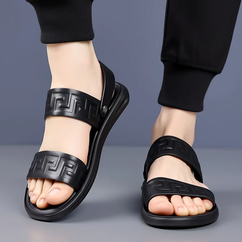 

2025 летние новые сандалии высокого качества, дизайнерская пляжная обувь на платформе для мужчин, высококачественные римские модные повседневные спортивные сандалии для мужчин