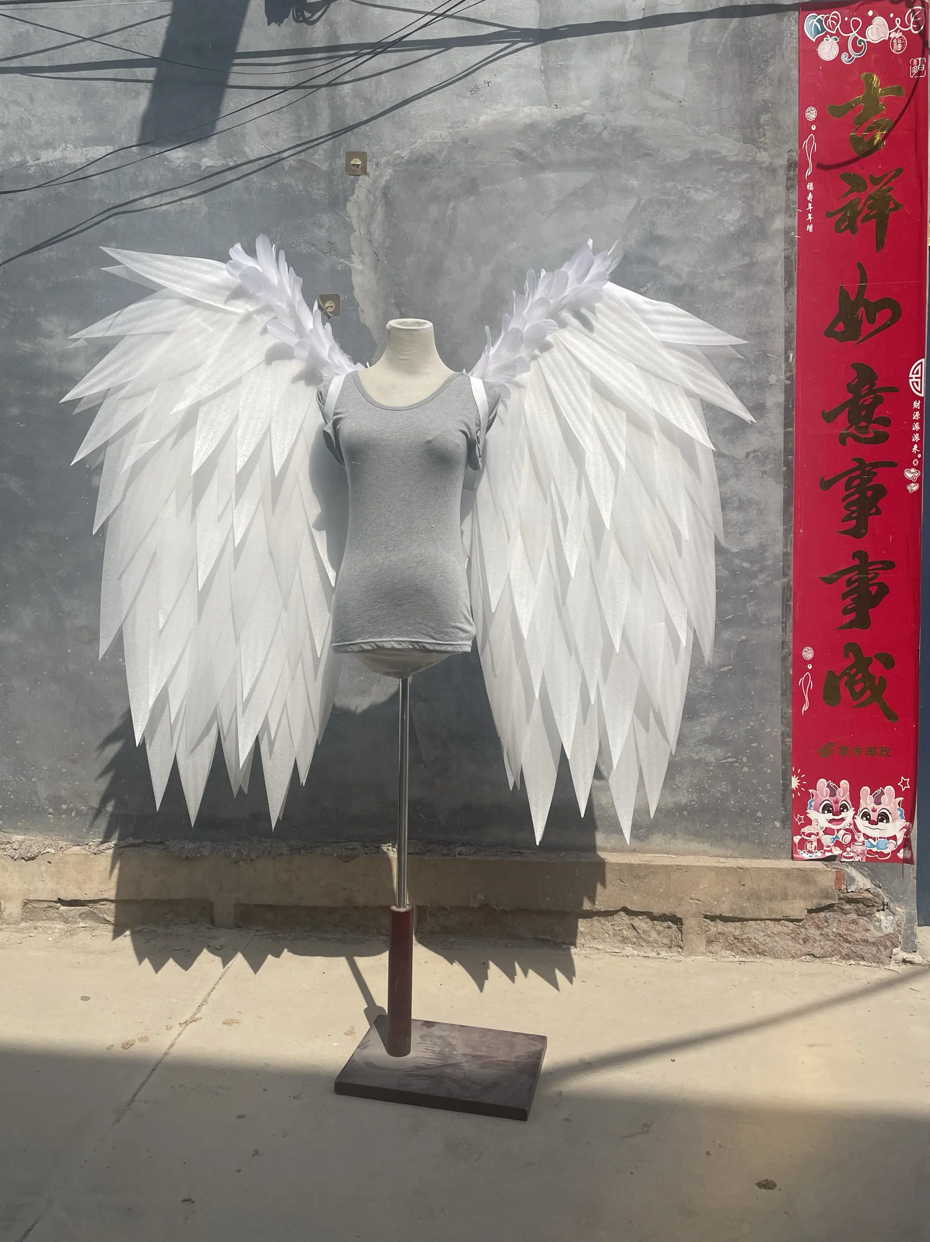 New white angel wings dance props swan simulation feather studio shooting photo cos decorative appliances