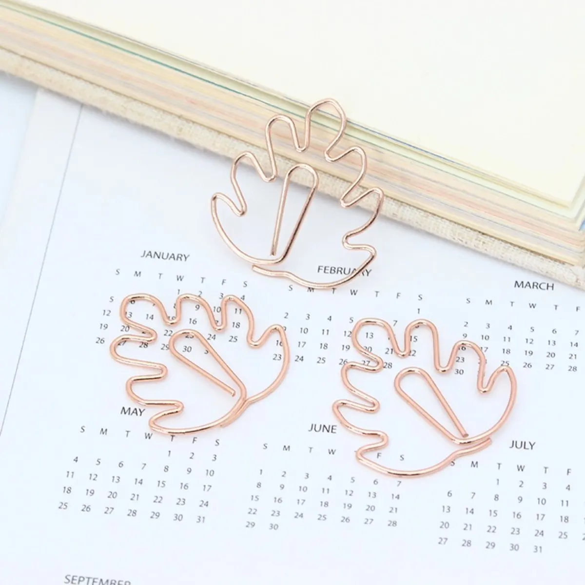 Creative Leaves bookmark Clip