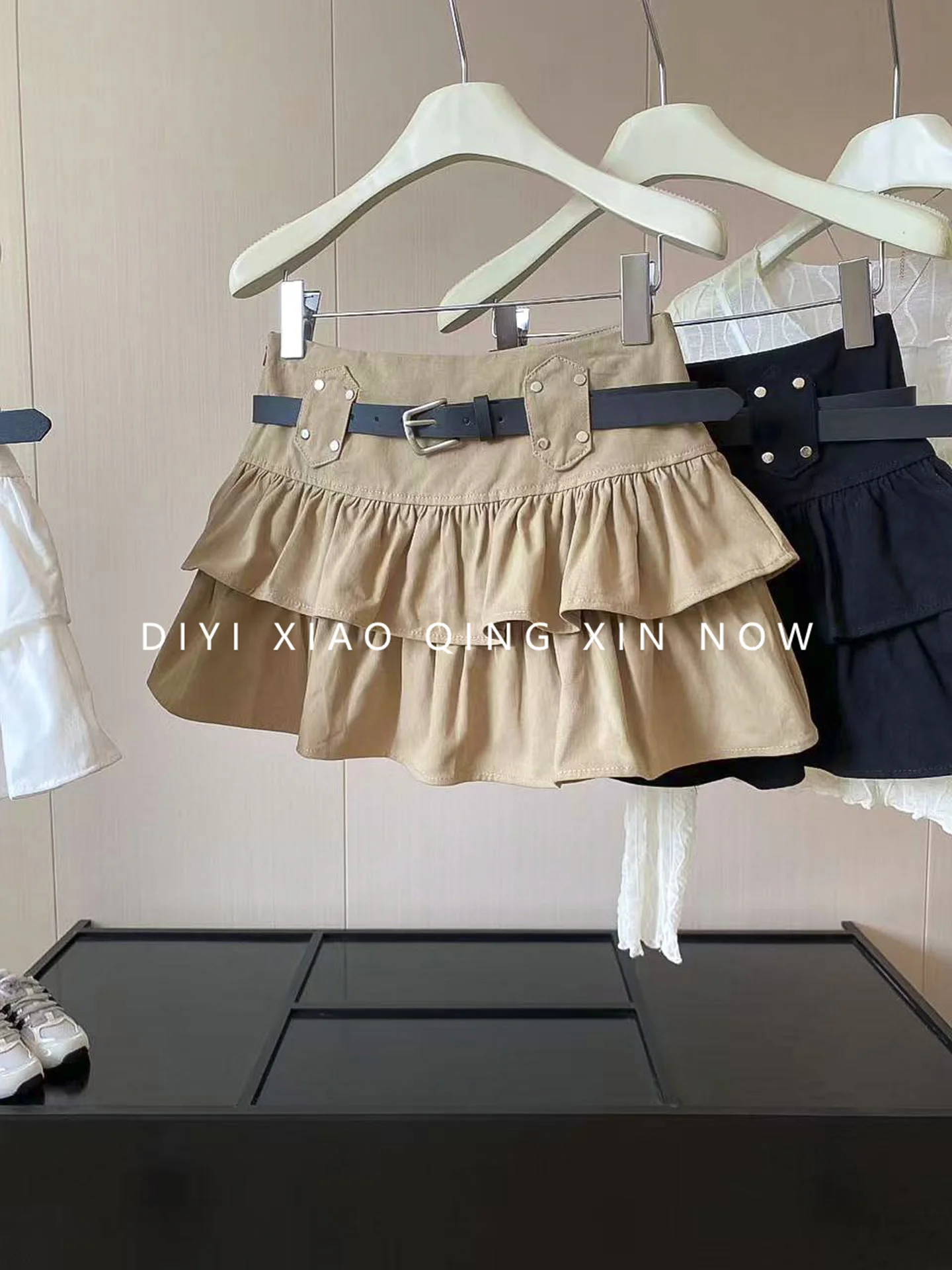 High Waist Puffy Short Skirt Women's Kaki Color Mermaid Hemline Cake Half Body Skirt A-Line Slim Fit Polyester Fiber