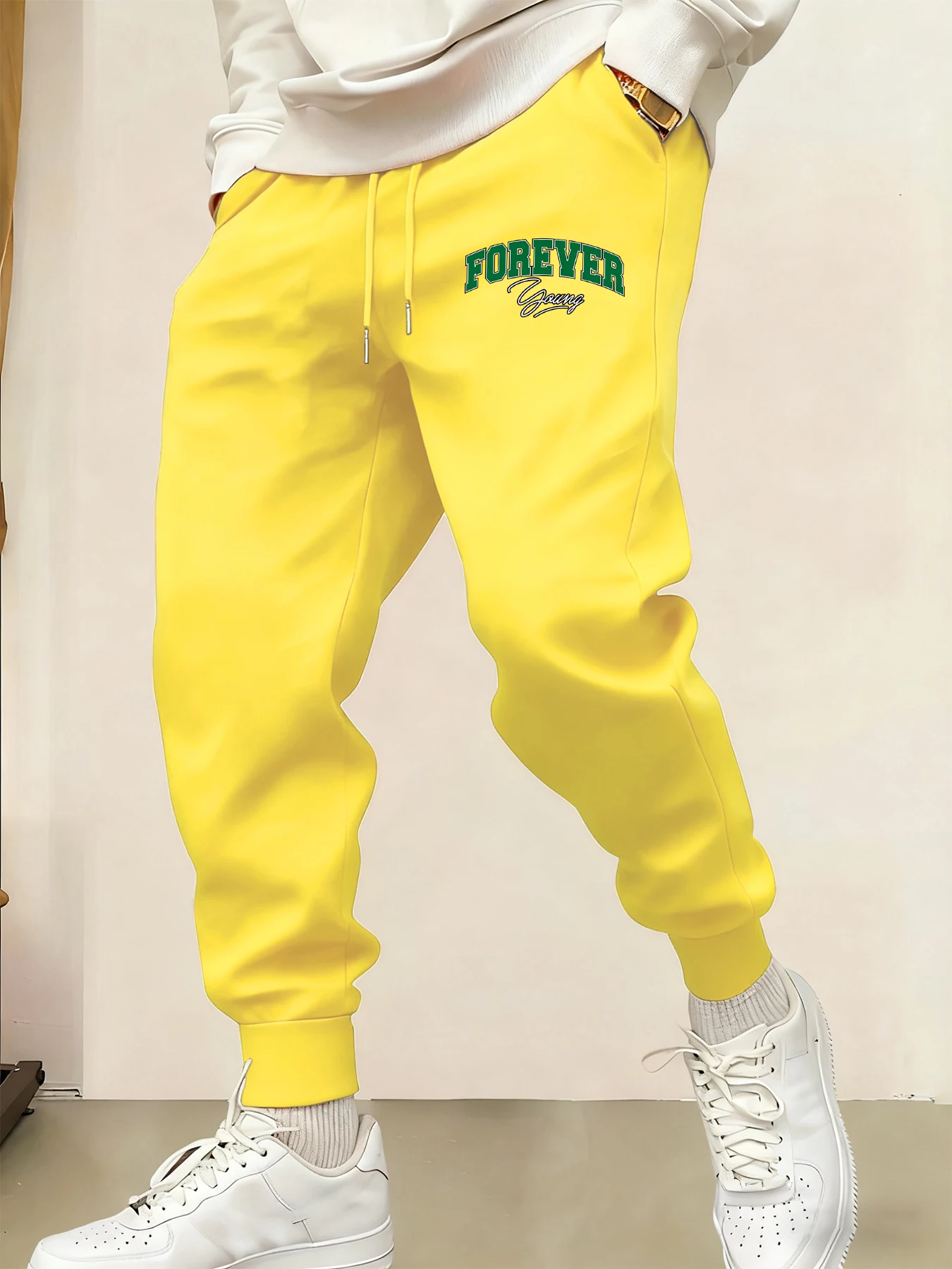 

Forever Young Letter Creative Print Men Sweatpants Fleece Comfy Unisex Joggers Pants Drawstring Pocket Clothes Street Mens Pant