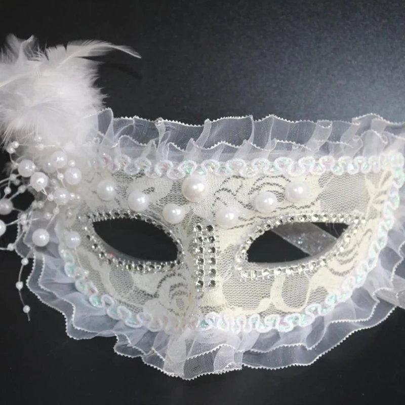 Lace Masquerade Masks Halloween Aldult Prom Princess Party White Feather Fashion Sexy Carnival Festival Costume Woman Accessorie