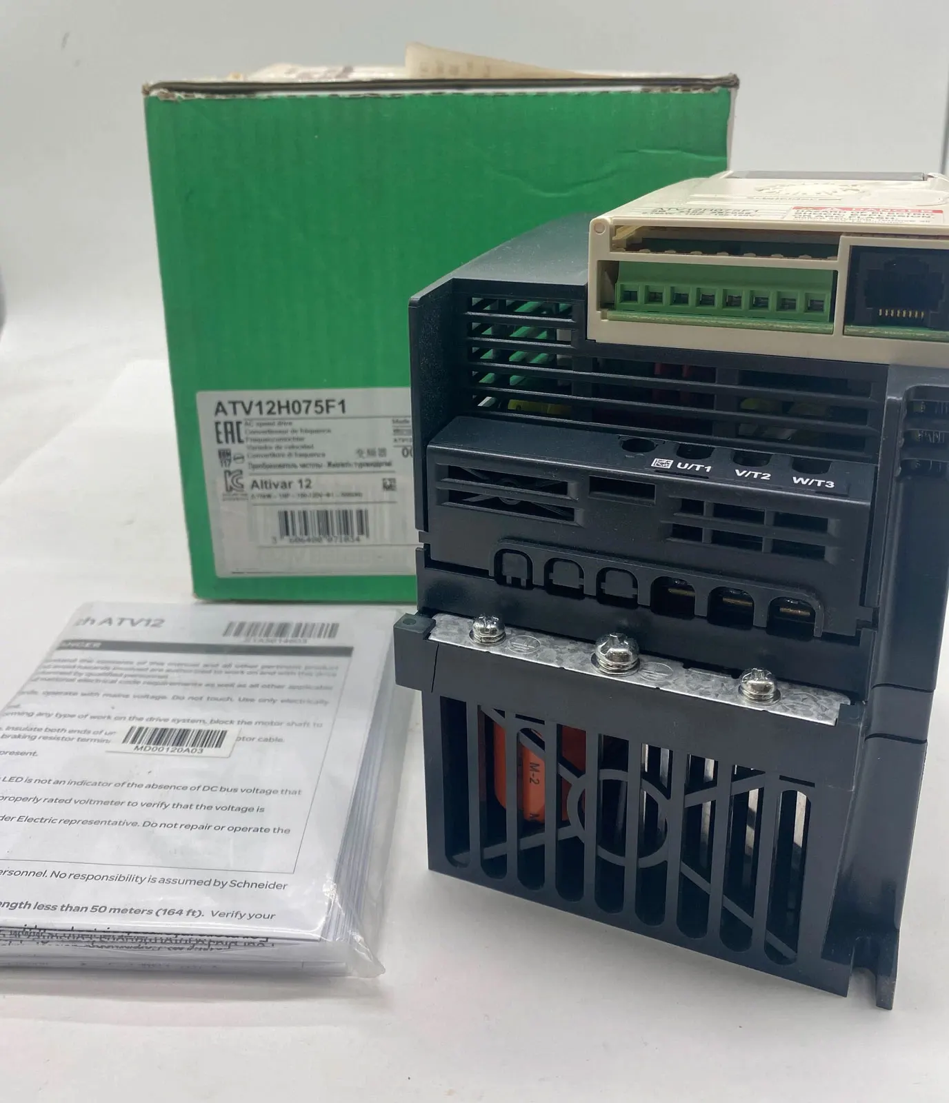 Nuevo ATV12H075F1 Un año de garantía