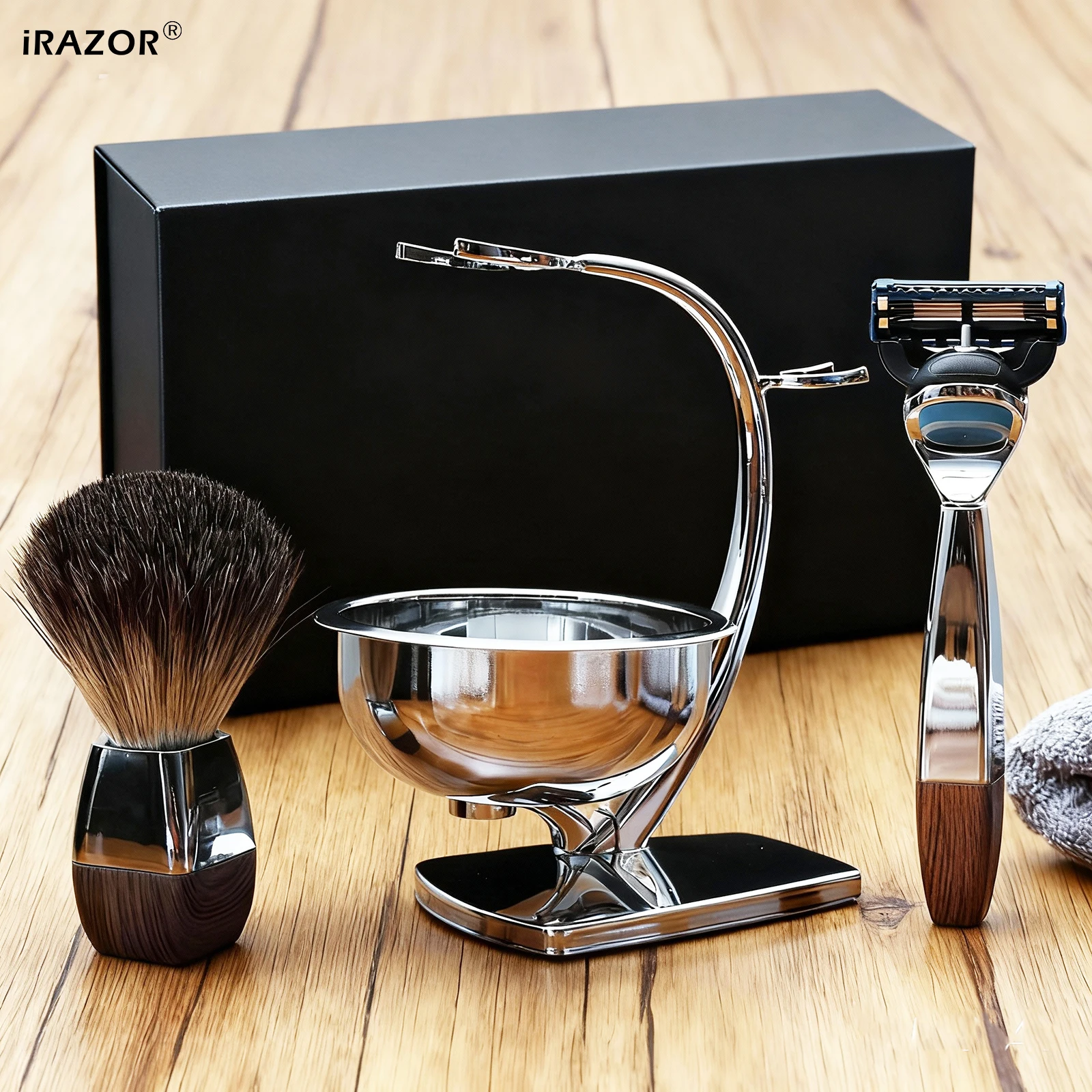 مجموعة حلاقة iRAZOR للرجال، فرشاة بادجر، ماكينة حلاقة رجالي فيوجن 5 آمنة، حامل الحلاقة، وعاء الصابون، تأتي مع صندوق هدايا للعطلات