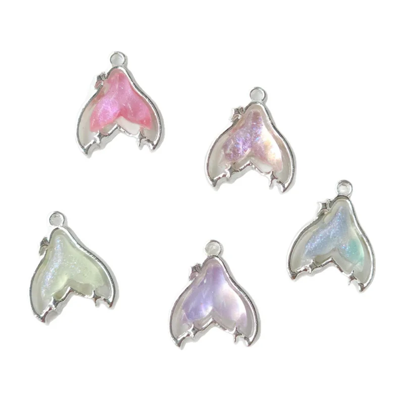 

2025Newest 100pcs/lot color resin core cartoon tails shape alloy floating locket beads diy jewelry garment pendant accessory