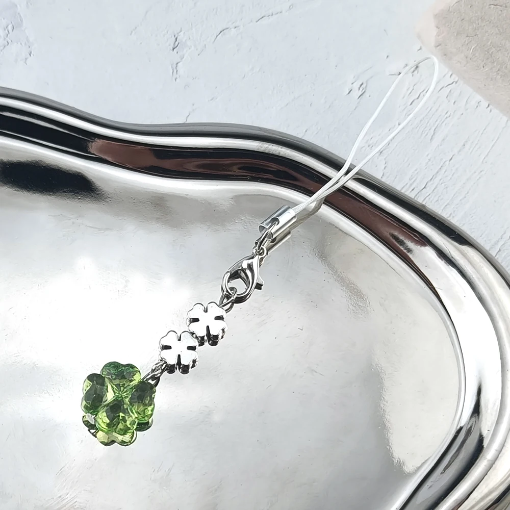 Creative Sweet Four Leaf Clovers Phone Strap Portable Phone Charm Keychain for All Ages Keychain Accessories Gifts
