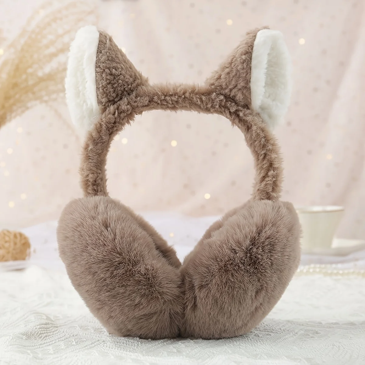 A Pair of Cat Ear-shaped Plush Warm Women's Foldable Ear Muffs for Winter, Cute Ear Covers for Cold Weather.
