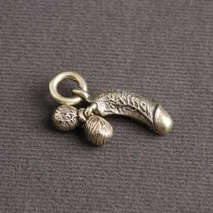 مصغرة محاكاة النحاس كتكوت قلادة، الذكور القضيب المفاتيح، شخصية لعبة أعلى 6 مبيعات سلسلة مفاتيح كيس الصفن - رقم 6