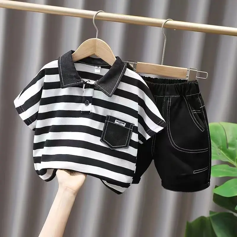 

Summer New Kids Clothing Striped Printed Short Sleeve Lapel Spliced Pocket Fashion Trend Korean Version POLO Shirt Two Pieces