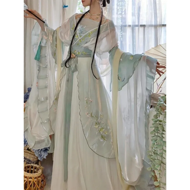 

National style fairy Hanfu dress, green and white in summer, good gifts for stage performances
