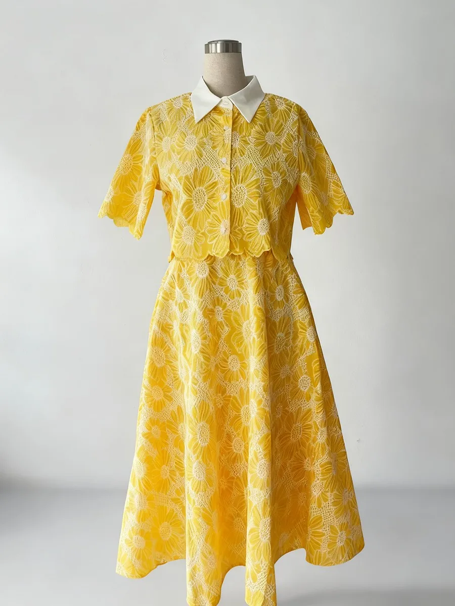 TWOTWINSTYLE, conjuntos de dos piezas con estampado de colores para mujer, solapa, media manga, Top corto, falda de cintura alta, conjunto elegante para mujer, nuevo