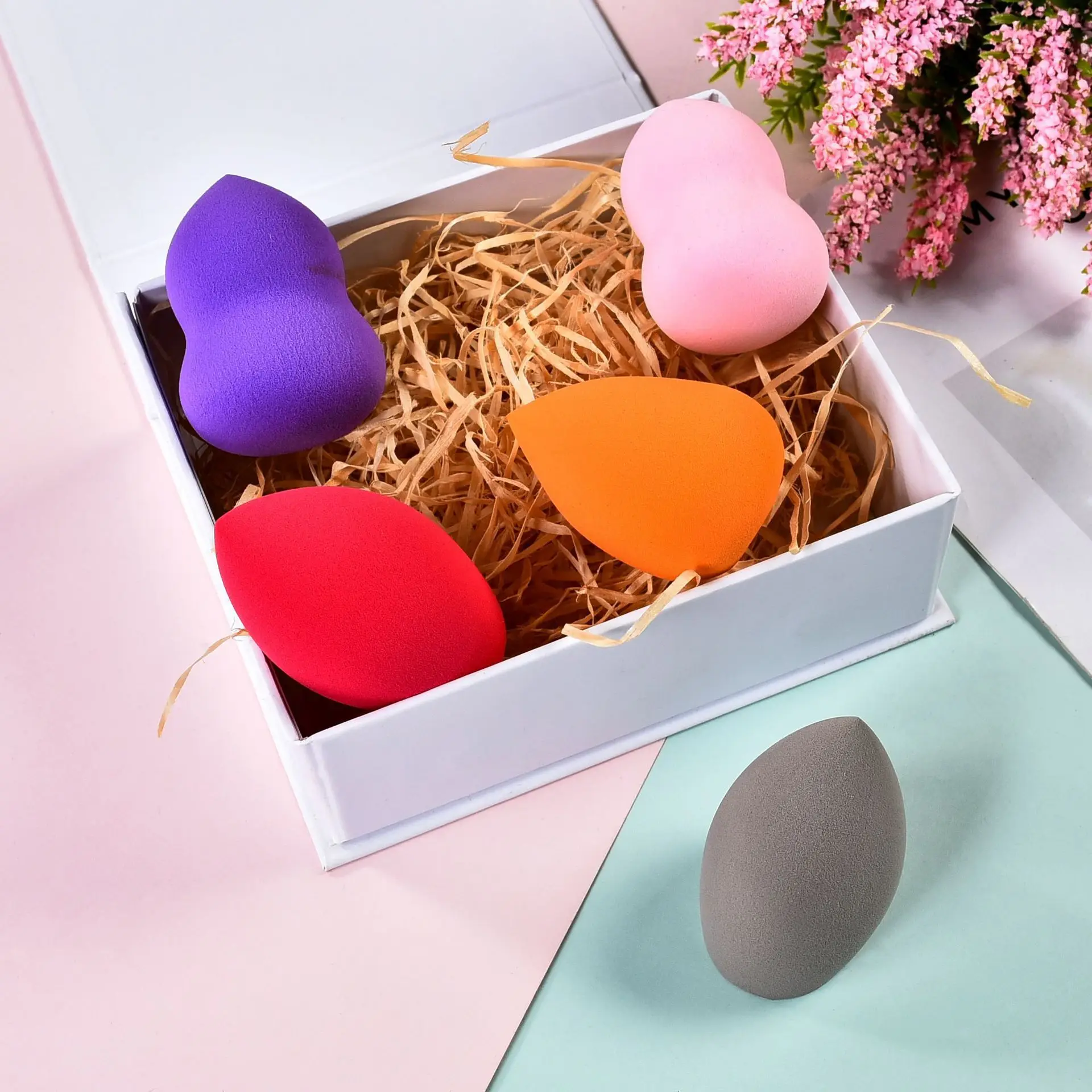 Colorful Beauty Sponge Cosmetics Beauty Tools Foundation Cushion Blending Makeup Puff Accessories Custom Logo with Box