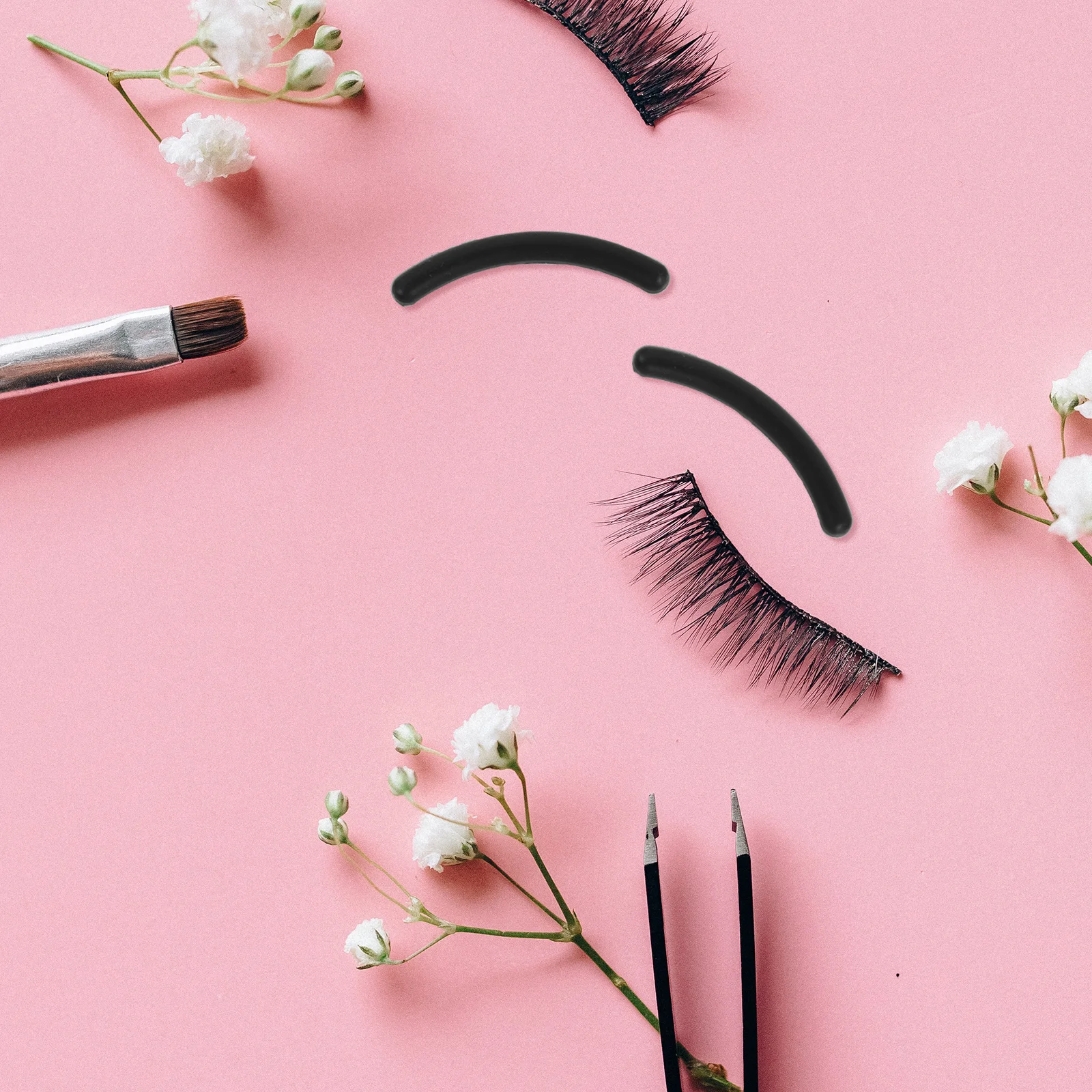 

FOMIYES Eyelash Curler Refill Pads Silicone Rubber Replacement Universal Fit with Clear Storage Box