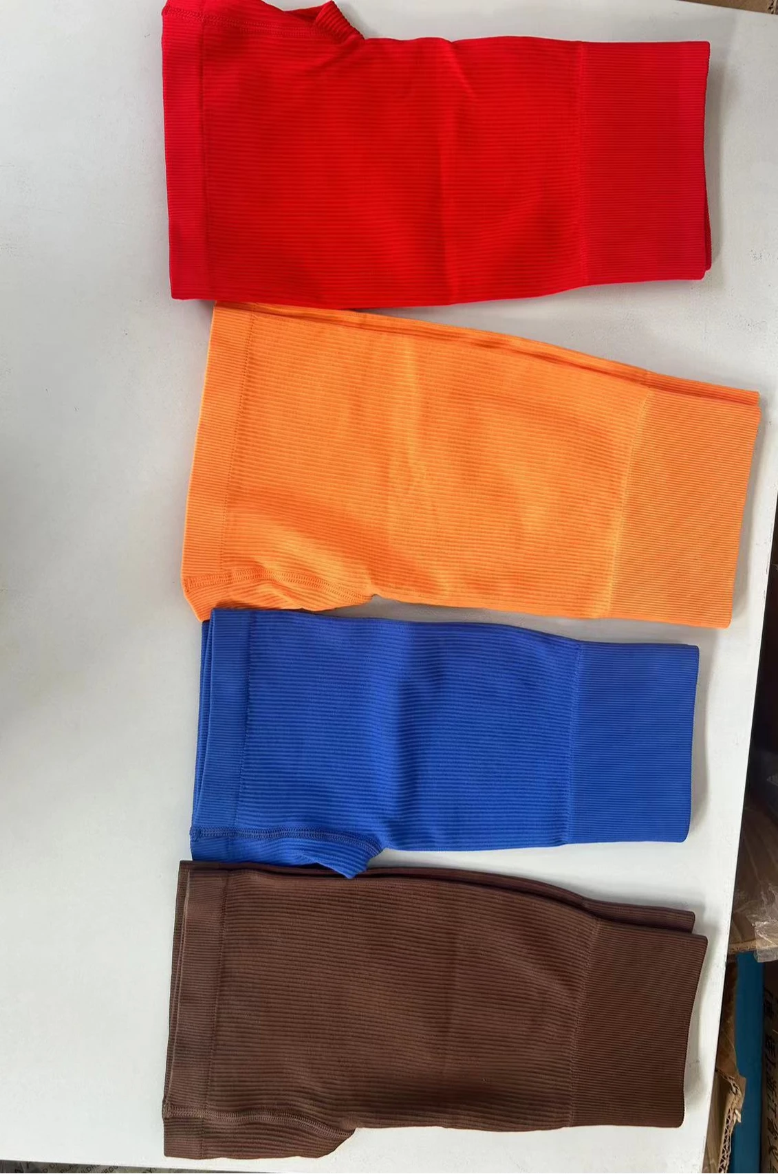 Gerippte Strickshorts für Damen, nahtlose Yoga-Shorts, dehnbare Shorts mit hoher Taille, sexy Hüftheben, Radfahren, Laufen, Dreipunkthose – Detail 21