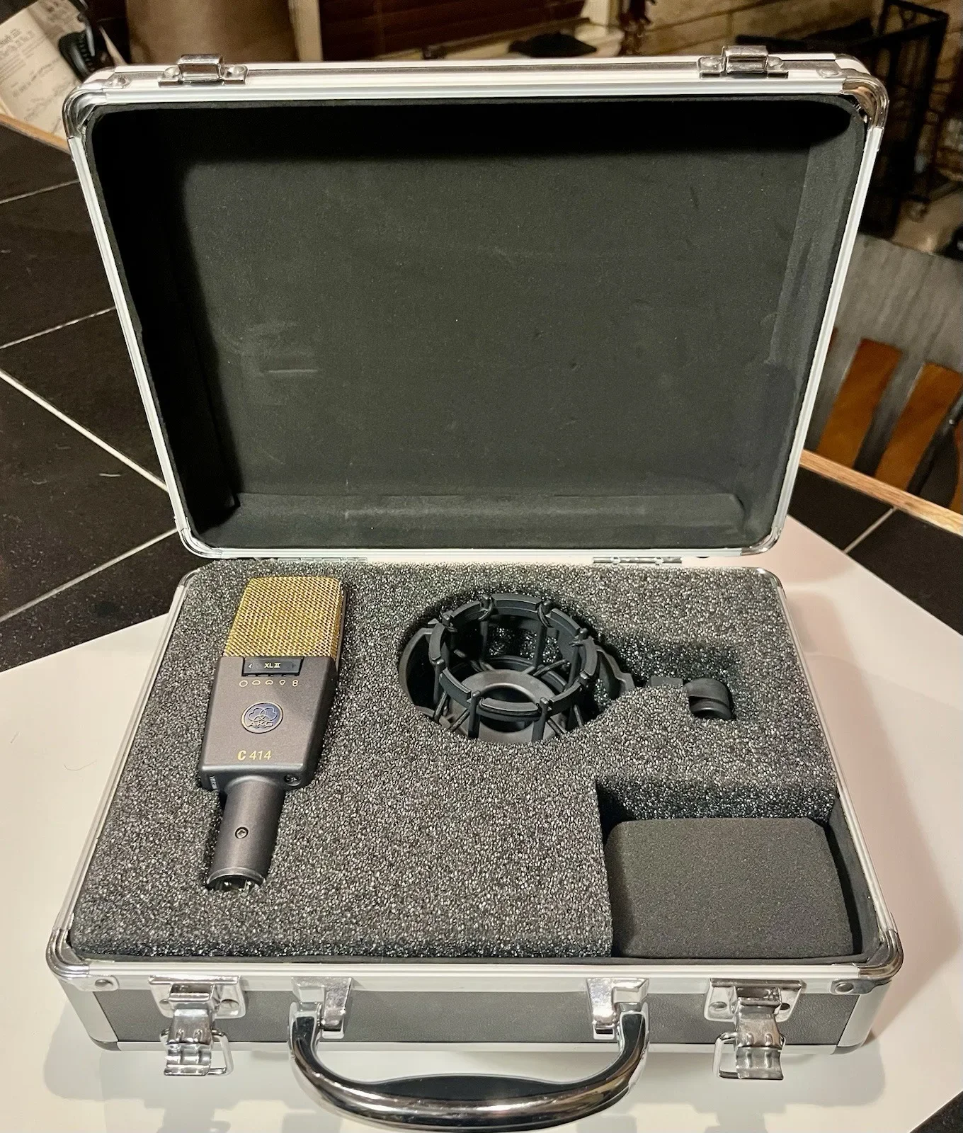 Advanced Payment AKG C414 XLII Large Diaphragm Condenser Microphone With Shock Mount Windscreen