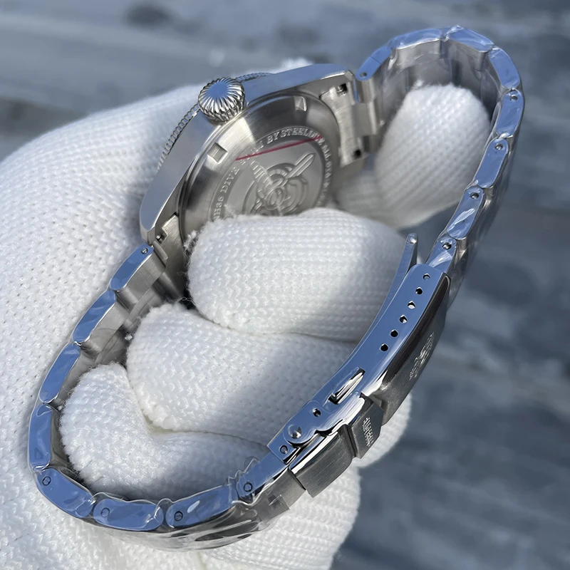 STEELDIVE Мужские дайверские часы 39 мм Автоматические механические наручные часы 20 бар Водонепроницаемые C3 Светящееся сапфировое зеркало NH35 Безель для монет