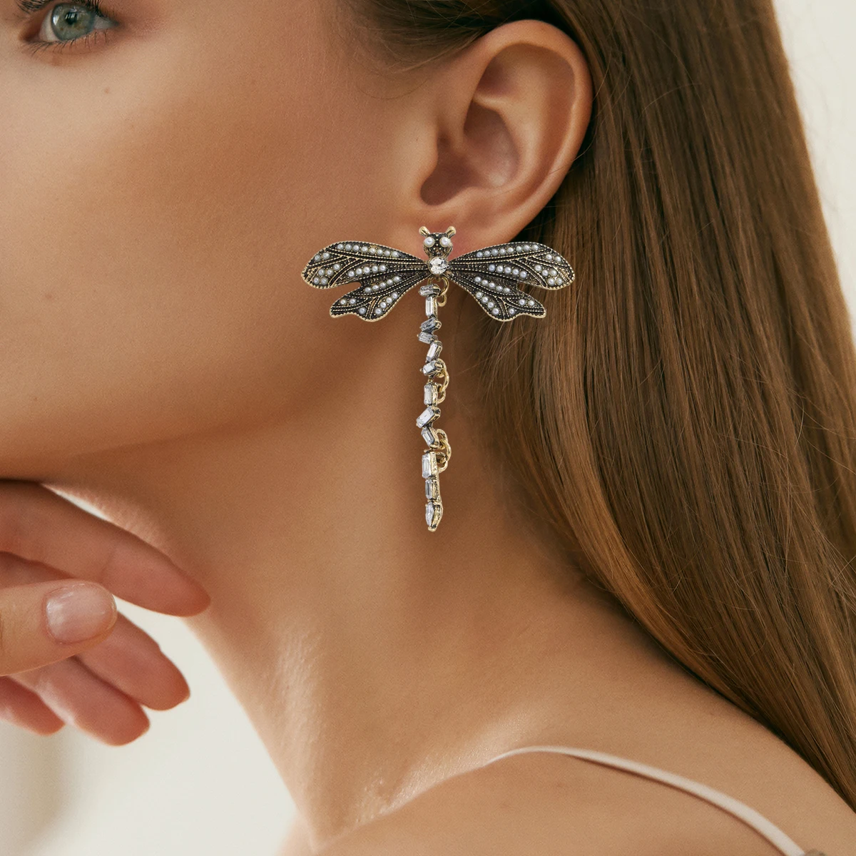 

2025 New ZAA Metal Dragonfly Earrings Vintage Women Jewelry Personalized Insect Shape Ear Accessories Fashion Holiday Party Gift