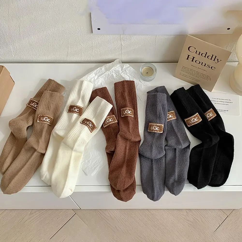 Autumn And Winter Warm Velvet Socks Thickened Mid-Tube Socks Versatile Korean Version Trendy Heel Furry Label Snow Boot Socks