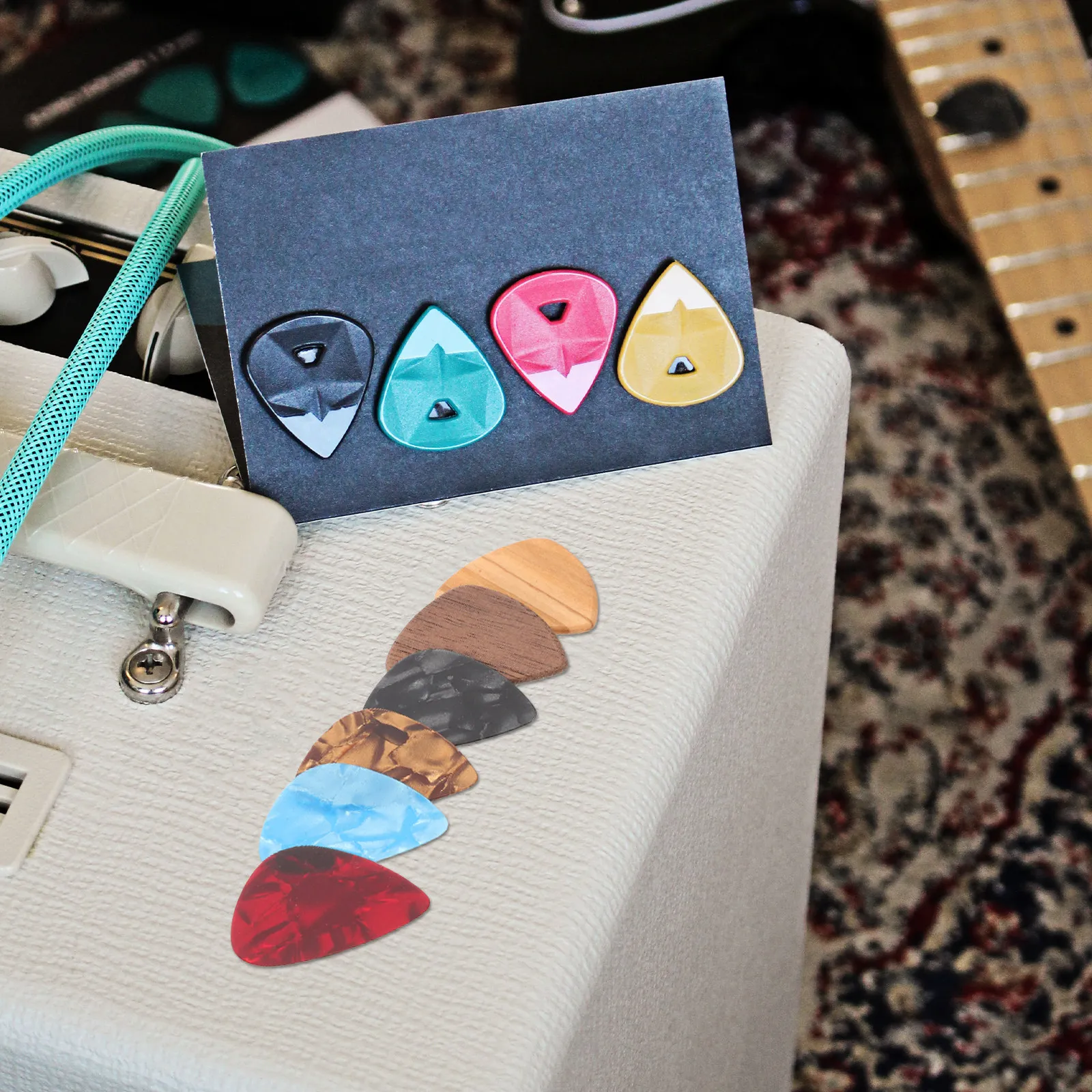 1Set Elegant Wooden Guitar Pick Holder Case with 10 Assorted Wood Picks Portable Mini Storage Box for Acoustic Electric Guitar