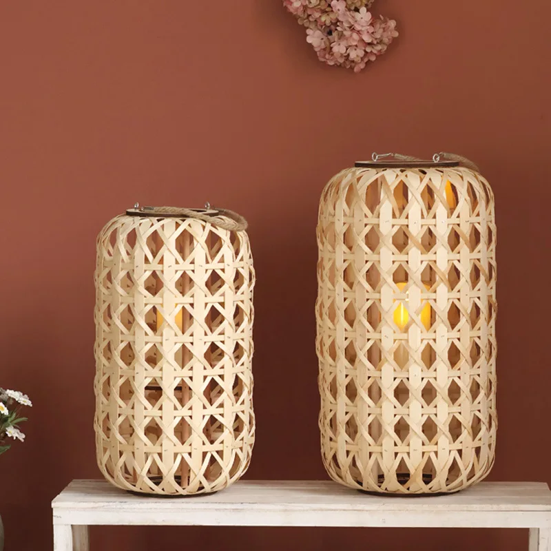 

Wooden wind lamp candlestick creative log wind art design B & B cafe soft decoration retro lantern ornament