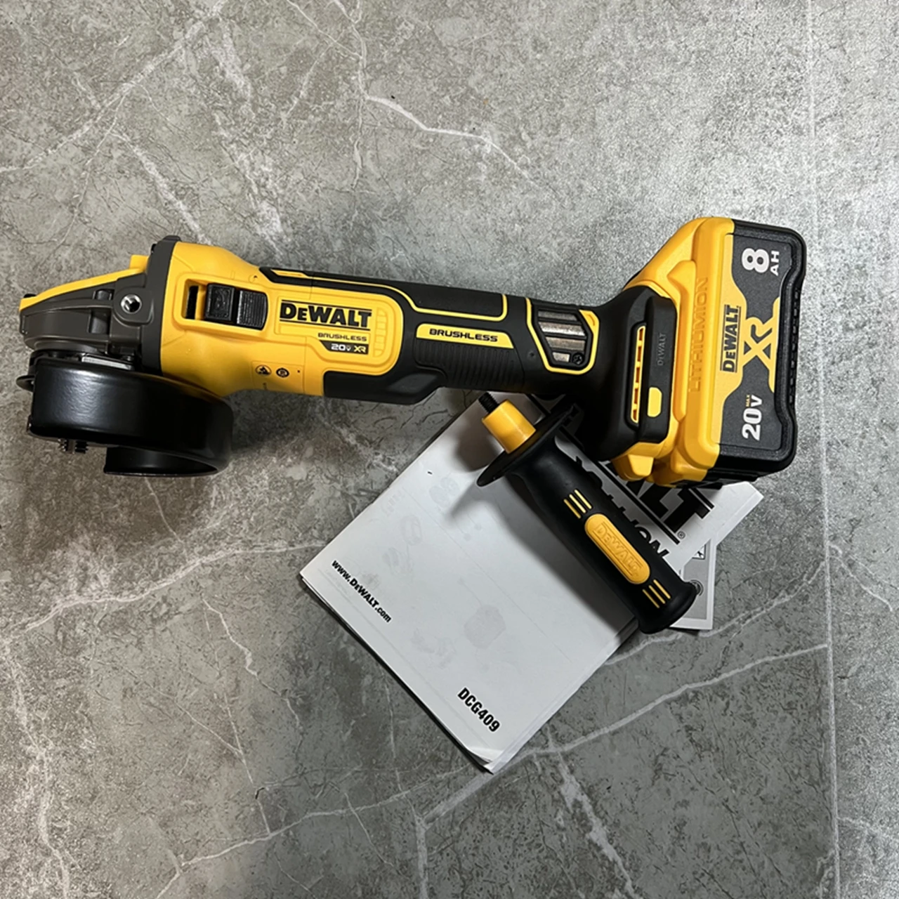 DCG409N DeWalt 18V 125มม. XR FLEXVOLT เครื่องบดพลังงานสูงมีแบตเตอรี่ลิเธียม8.0AH แบบใหม่