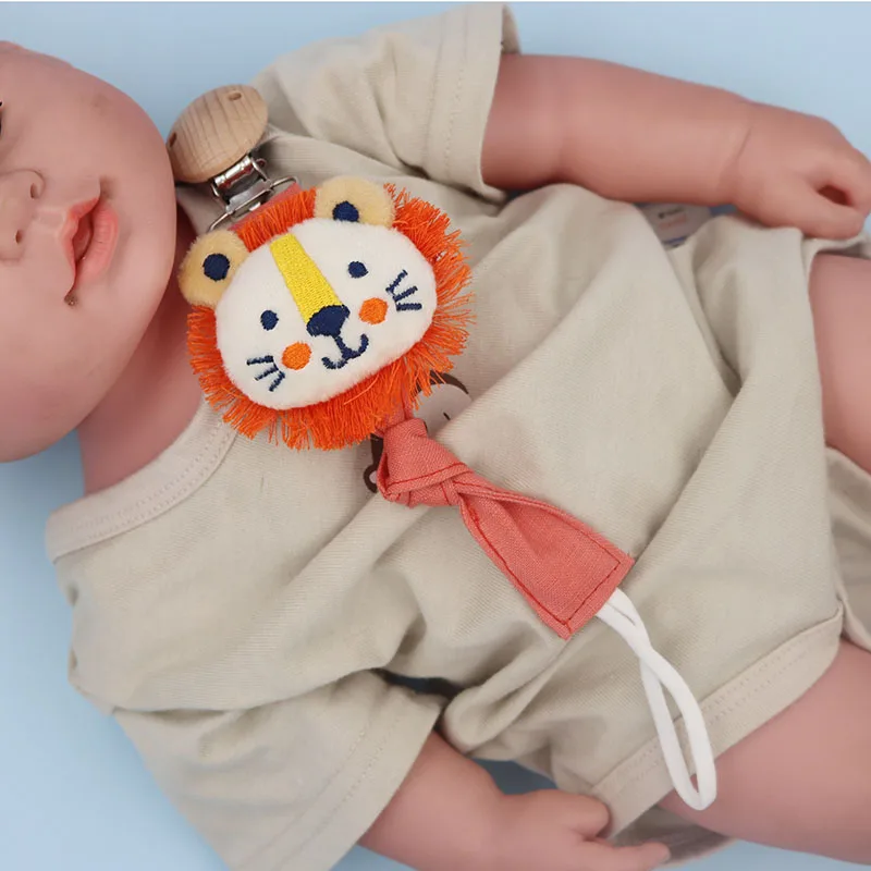 Dropshipping New Arrival Baby Linen Cotton Animal Wooden Pacifier Chain Nipple Soother Dummy Holder