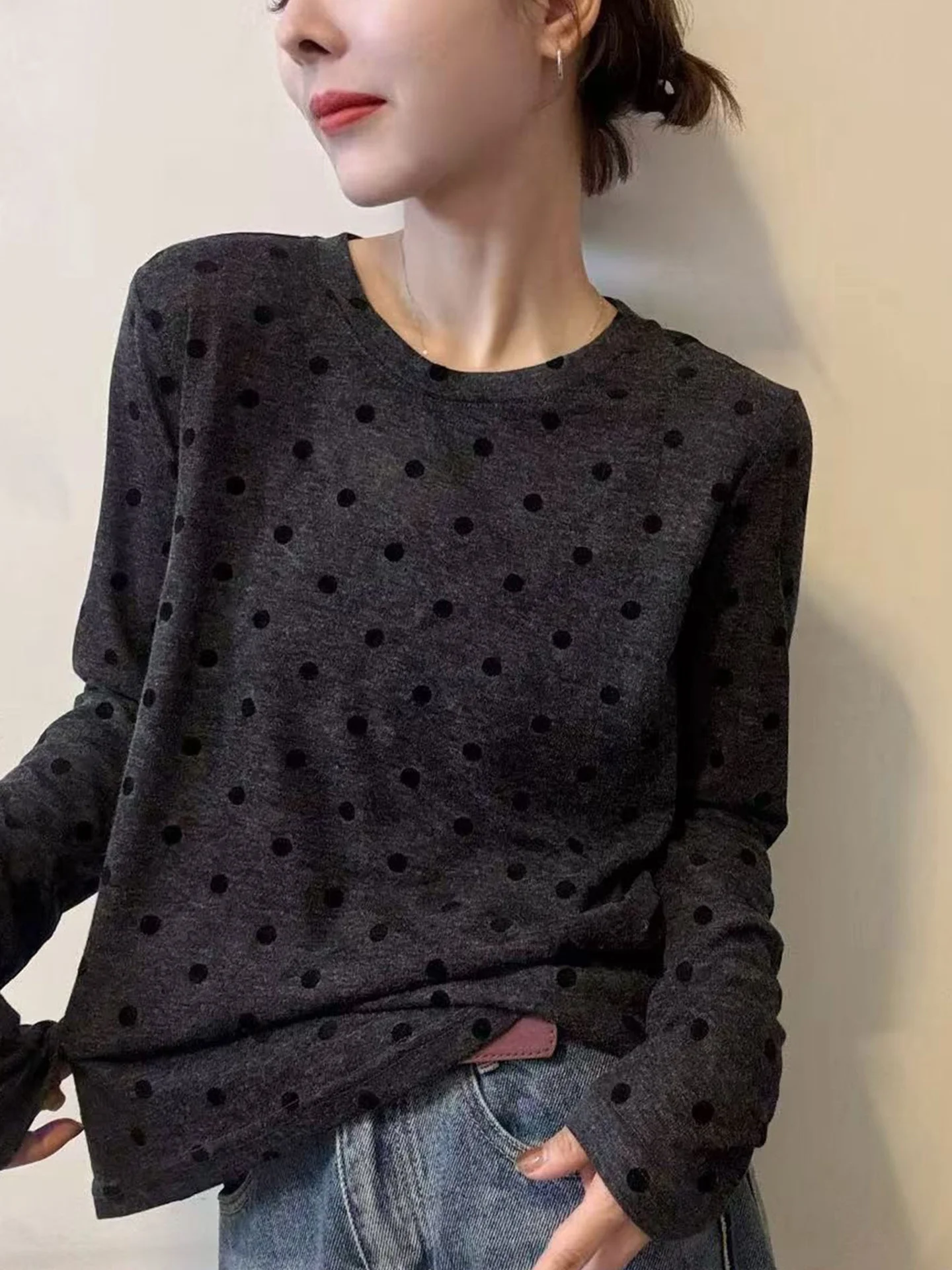 

Retro Polka Dot Long Sleeve round Neck Base Shirt Anti-Aging Loose Shoulder T-Shirt Commute Women's Fashion Autumn 2026