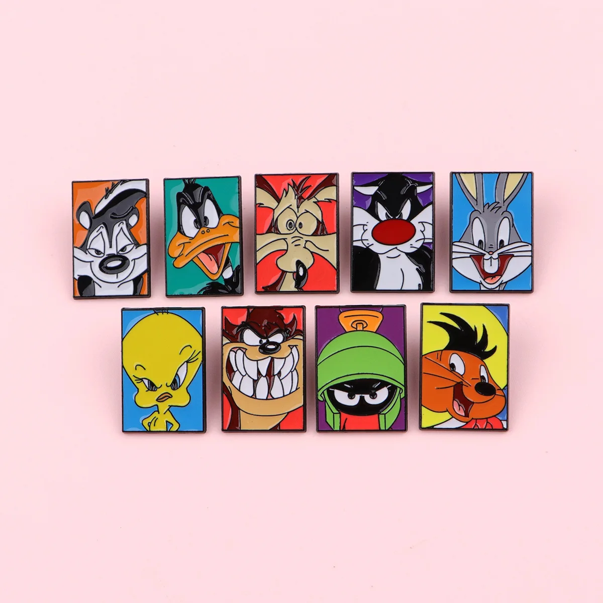 الكلاسيكية الكرتون الأرنب المينا دبوس كول الوحش دبابيس امرأة الرجال على ظهره اكسسوارات أكياس شارة التلبيب مجوهرات أصدقاء هدية #2