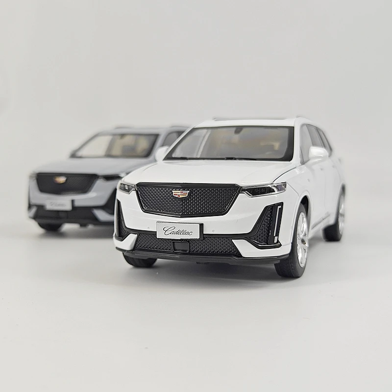 1:24 Simulation Cadillac XT6 2023 alloy car model ornament collection, sound and light feedback car ornament, door can be opened