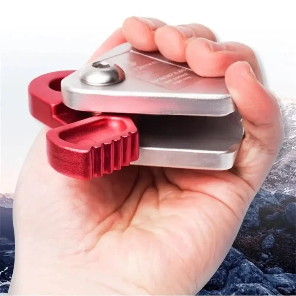 

High-altitude Tools Self-lock Carabiner Automatic Locking Anti Fall Design Automatic Lock Carabiner Protective Equipment