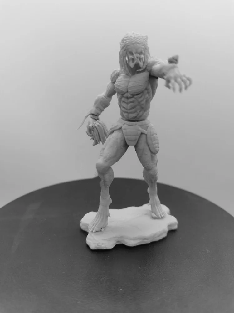 

1/24 Scale Resin Figure Assemble Model Kit Predator Diy Unassembled Unpainted 3D printing toy