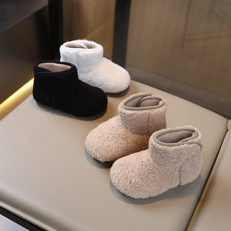 

Fashion Children's Outdoor Plush Boots 2025 Winter New Girl Ankle Boots Toddlers Furry Hairy Kids Warm Short Boots Simple Soft