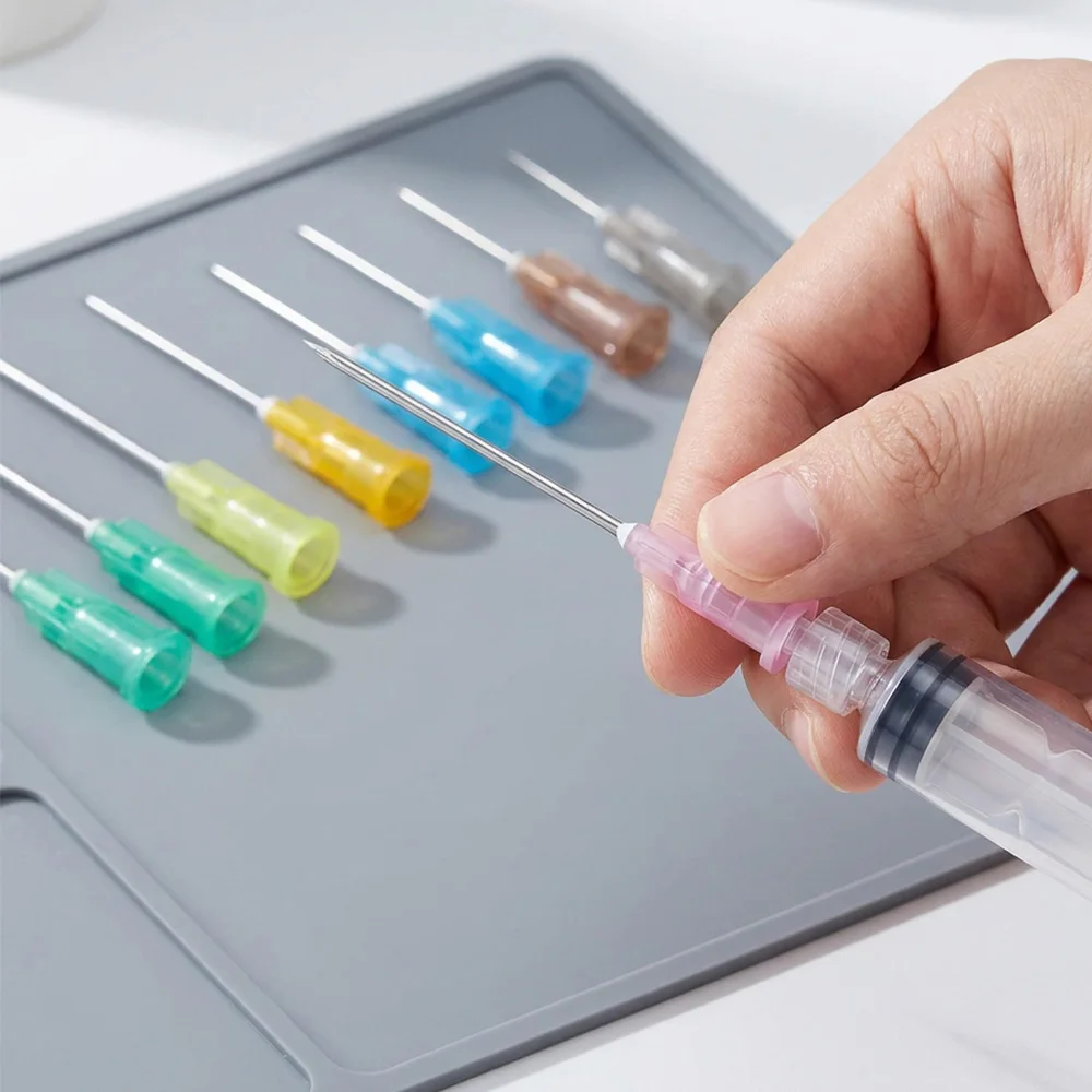 25 spitze Injektionsnadeln mit transparenten Kappen, Klebstoffdosierer, Klebewerkzeuge, einzeln verpacktes Spritzenzubehör – Detail 4